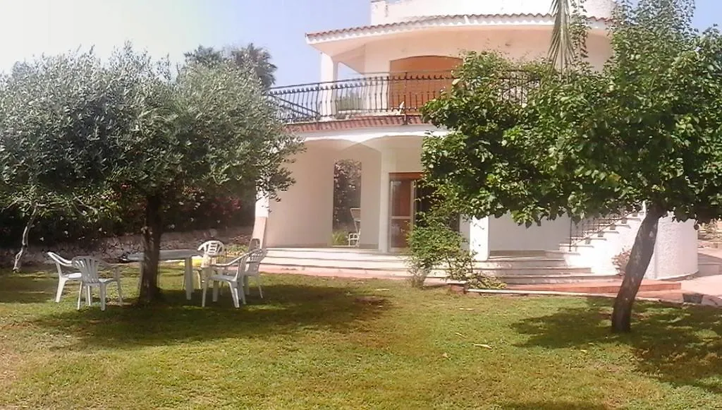 Holiday home Villa Dolci Vacanze Fontane Bianche